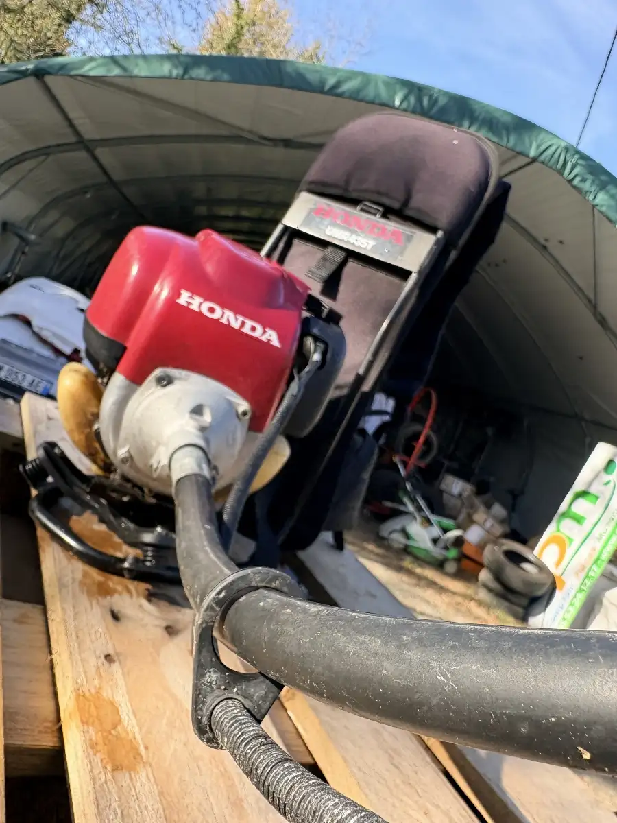 Debroussailleuse honda UMR 435T ** Carburateur neuf **