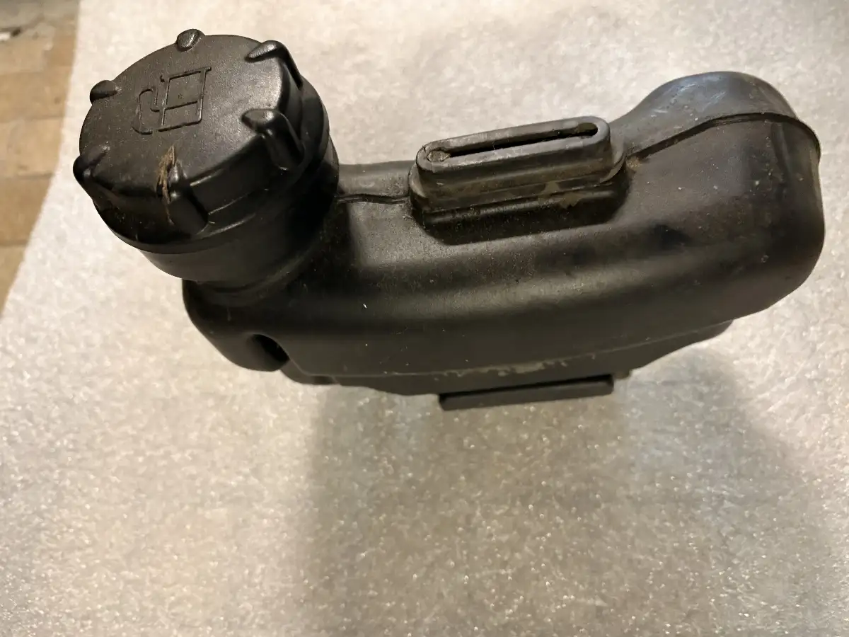 Réservoir de carburant avec bouchon 17511-Z9L-000 pour moteur Honda GCV145 GCV170 GCV200 tondeuse HRN216 HRX217K6