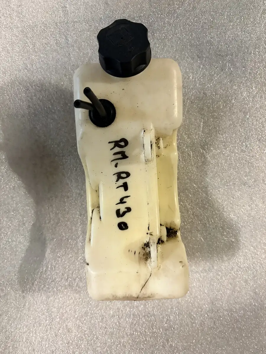 Réservoir d'occasion avec bouchons pour machine Bestgreen/Maruyama RT-RM430 etc..